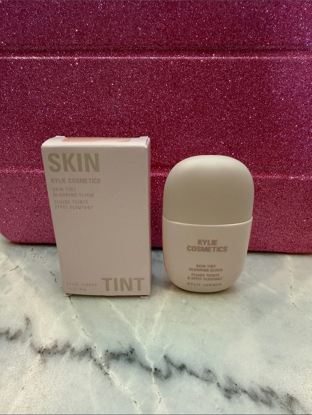 Kylie Cosmetics Skin Tint Blurring Elixir — 2W